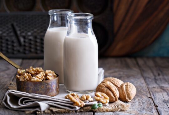Is milk with nuts healthy?